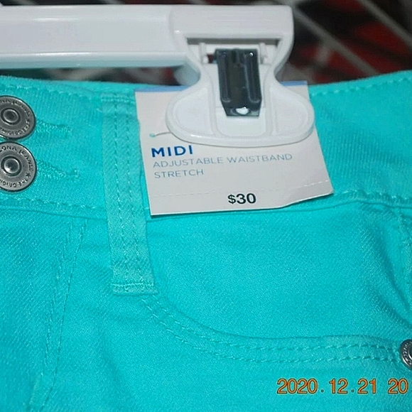 💖*Brand New* Girl's Arizona Jean Co. Shorts - Picture 2 of 2